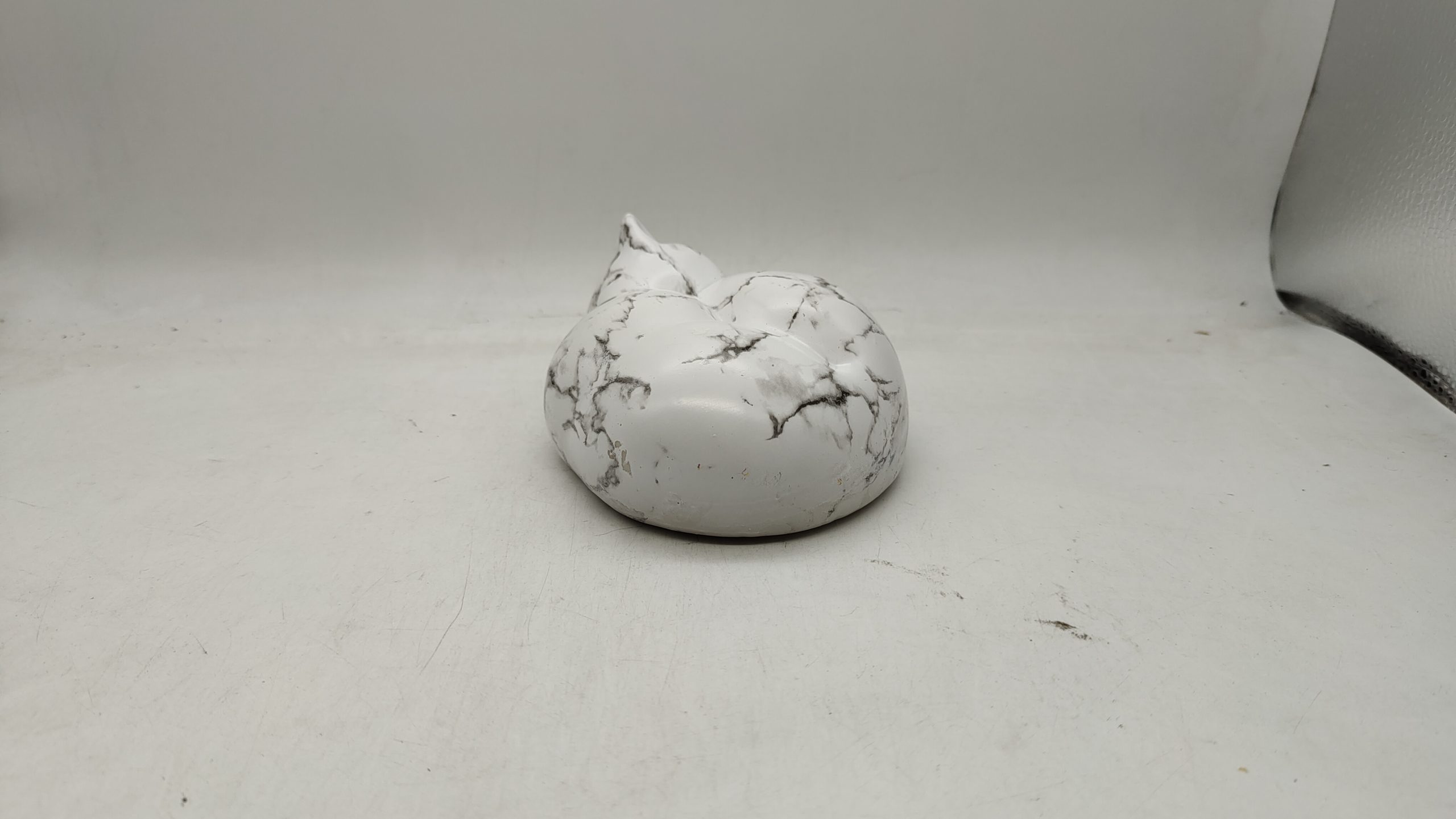 Urna Resina Gato Acostado 300ML - Imagen 2